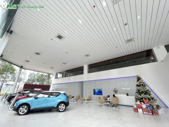 SHOWROOM OTO VINFAST