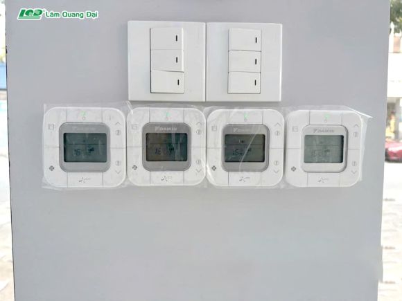 SHOWROOM OTO VINFAST