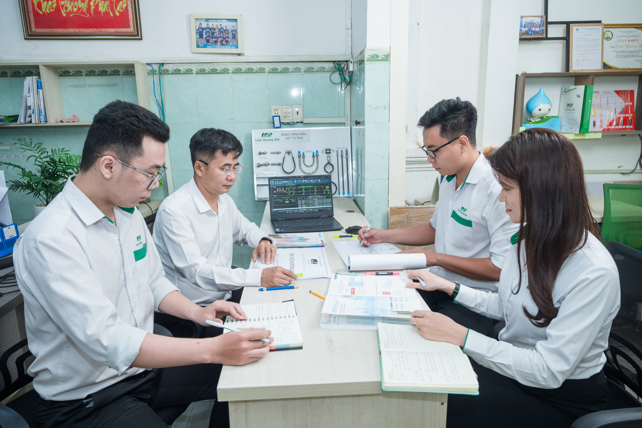 TẠO MÔI TRƯỜNG MỞ, ĐỂ NHÂN VIÊN TỰ DO PHÁT TRIỂN, PHÁT HUY TỐI ĐA NĂNG LỰC 