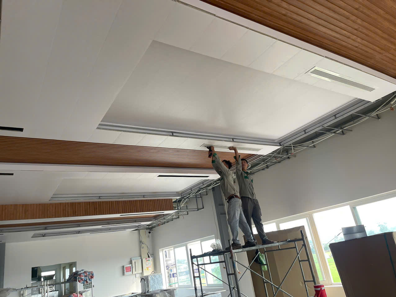 TRẠM DỪNG CHÂN CAO TỐC TRUNG LƯƠNG